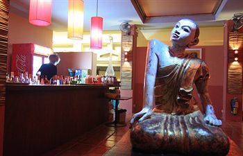 Hotel Bar