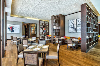 Family Dining