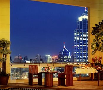Poolside Bar