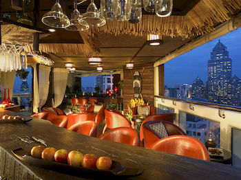 Poolside Bar
