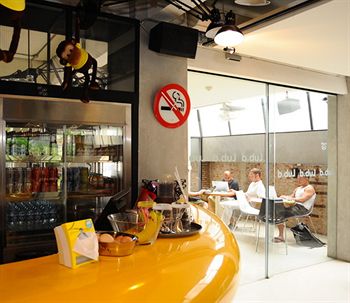 Snack Bar