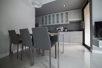In-Room Kitchenette