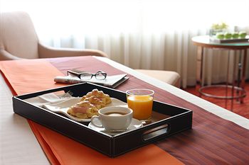 Room Service - Dining