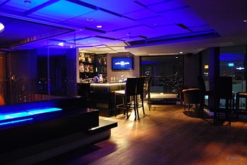 Hotel Bar