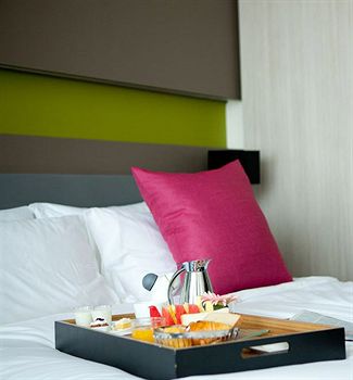Room Service - Dining