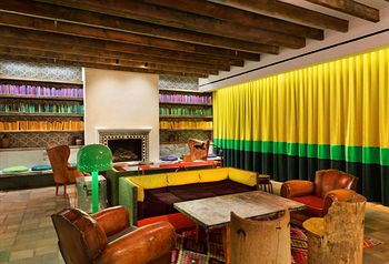 Hotel Lounge