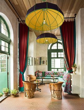 Hotel Lounge