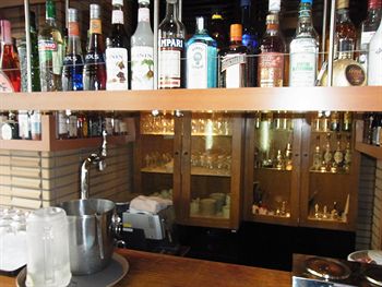 Hotel Bar