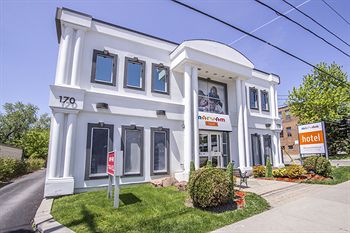 北約克瑪麗艾姆酒店 Mary-am Hotel North York