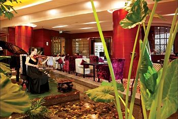 Hotel Lounge