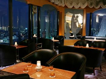 Hotel Bar