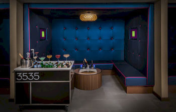 Hotel Lounge