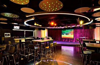 Hotel Lounge