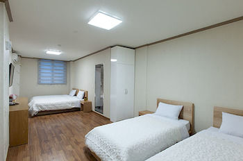 Guestroom View