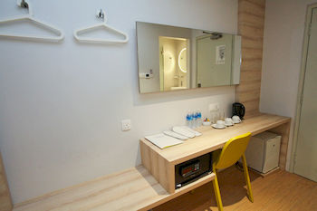 In-Room Business Center