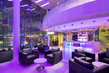 Hotel Bar