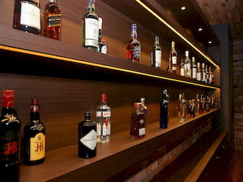 Hotel Bar