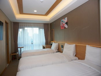 Guestroom View