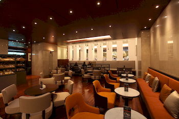 Hotel Lounge