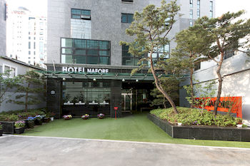 首爾納法爾飯店 Hotel Nafore