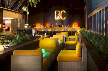 Hotel Bar
