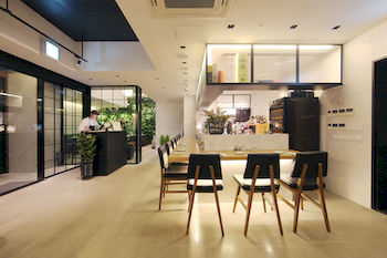 Hotel Bar
