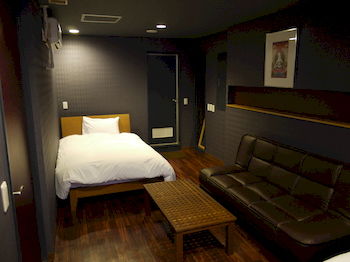Guestroom