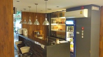 Hotel Bar
