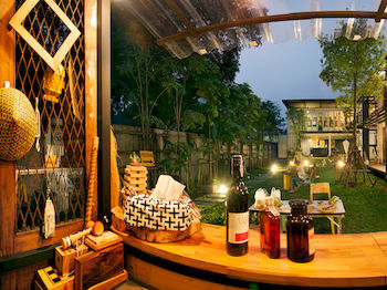 Hotel Bar