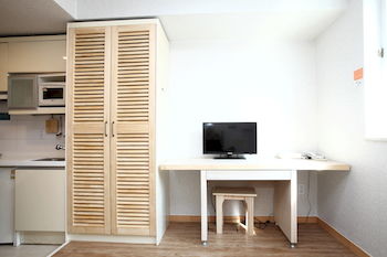 In-Room Business Center