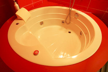 Jetted Tub