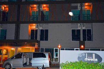 Hotel Front - Evening/Night