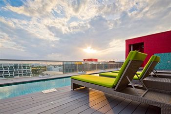 Sundeck