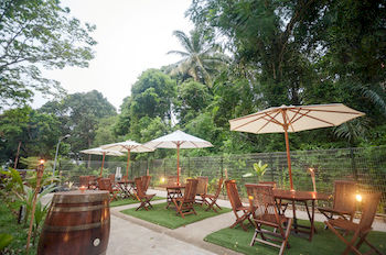 Hotel Bar