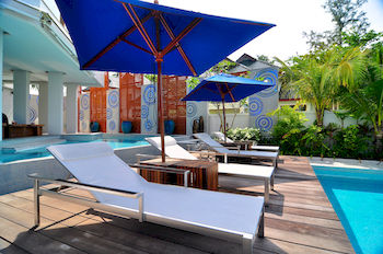 Sundeck