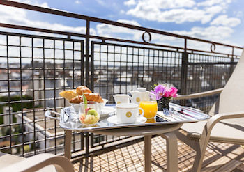 Room Service - Dining