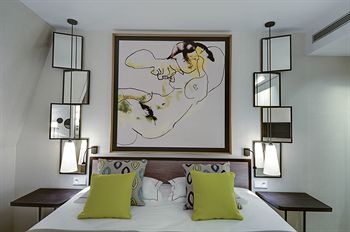 Guestroom