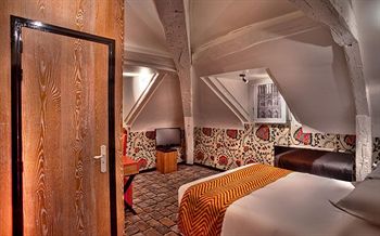 Guestroom