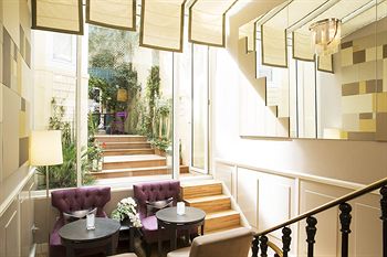 Hotel Lounge
