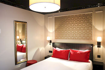 巴黎蒙馬特聖比埃爾飯店 Hotel Le Montmartre Saint Pierre
