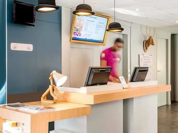Check-in/Check-out Kiosk