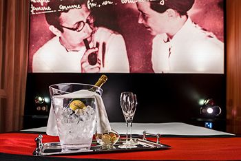 Room Service - Dining