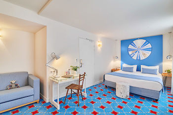 Guestroom
