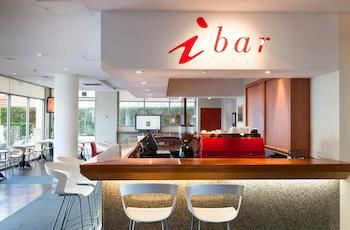 Hotel Lounge