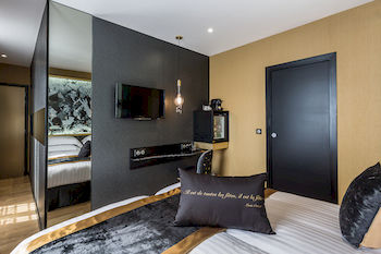 Guestroom
