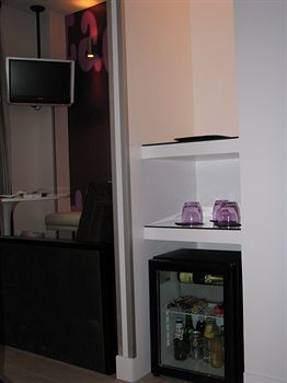 Mini-Refrigerator