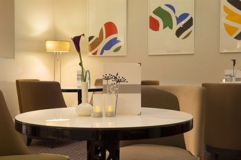 Hotel Lounge