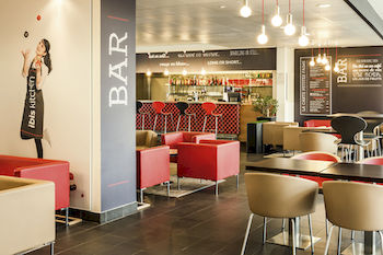 Hotel Bar