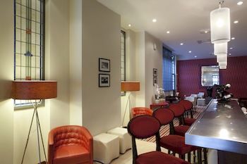 Hotel Bar