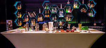 Hotel Bar